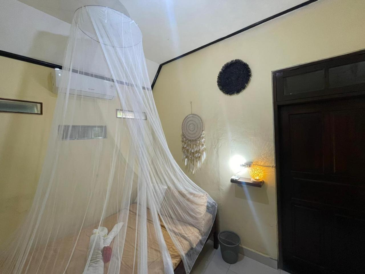 Coliving Bali Sweet Kost Lengkap Di Kota Homestay