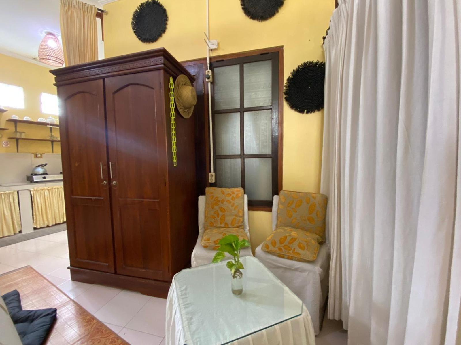 Homestay Coliving Bali Sweet Kost Lengkap Di Kota