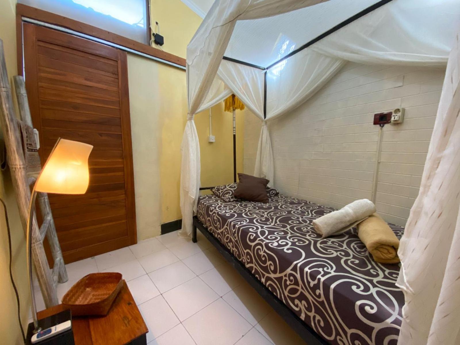Homestay Coliving Bali Sweet Kost Lengkap Di Kota *