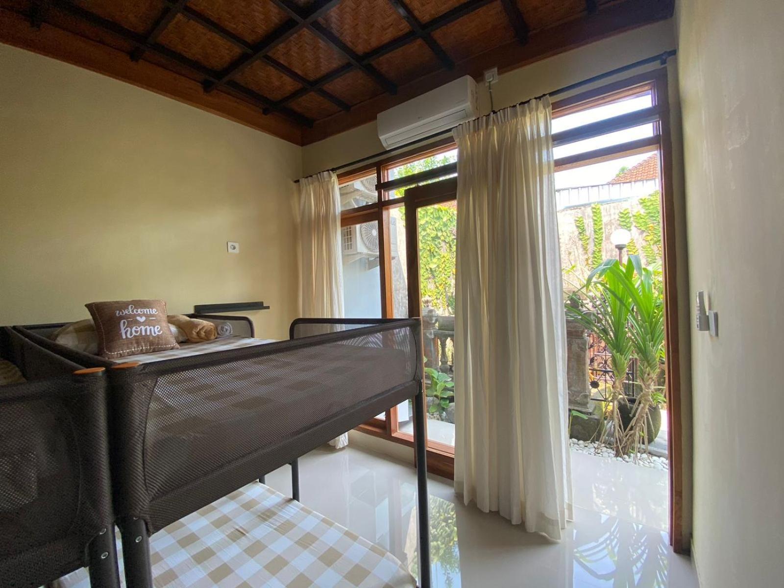 Coliving Bali Sweet Kost Lengkap Di Kota Séjour chez l'habitant Selemadeg