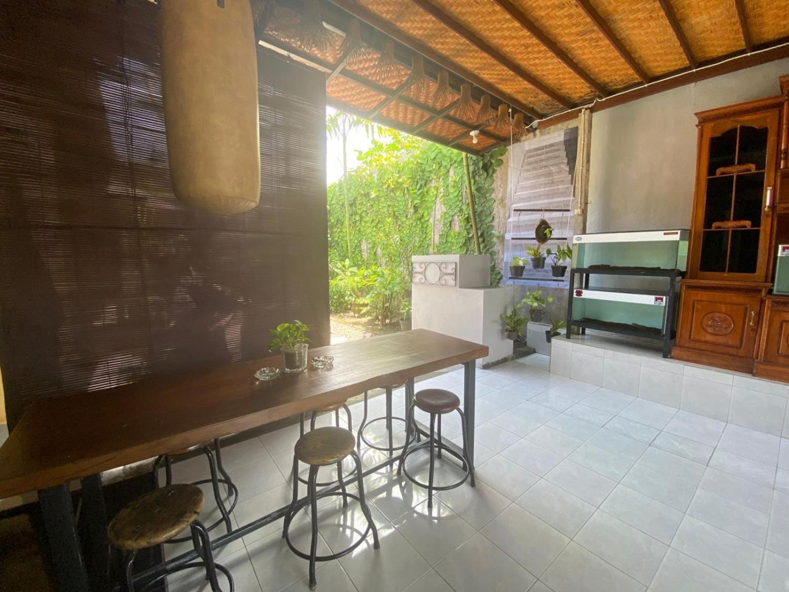 Homestay Coliving Bali Sweet Kost Lengkap Di Kota Tabanan (Bali)